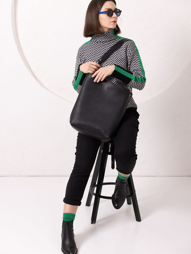 ADDISON Leather Tote - Black - obrazek 2