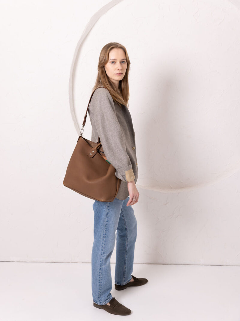 MIGLE Leather Handbag - Cappuccino - obrazek 8