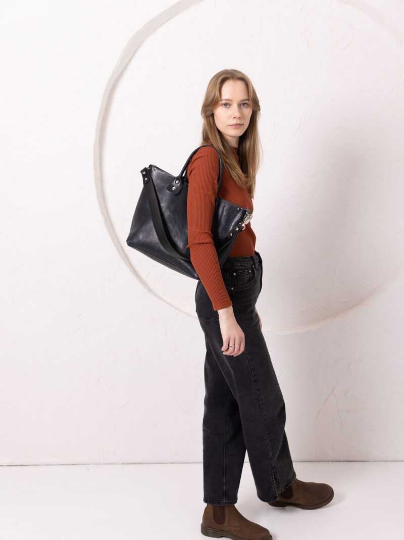 MIGLE Leather Handbag - Dark Denim - obrazek 5