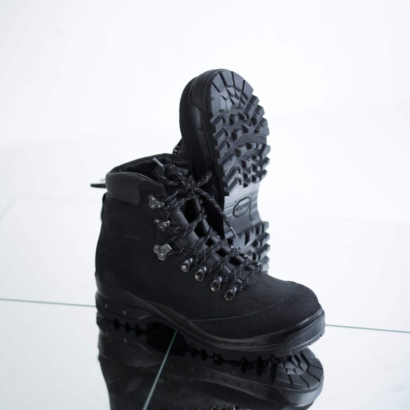 553P Black Hiking Boots - obrazek 2