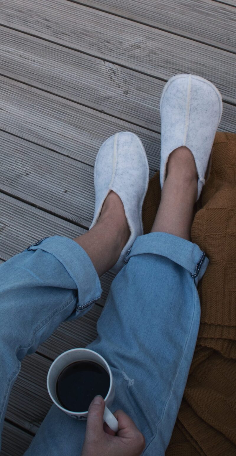 Tohkri Unisex Slippers – Natural Lambswool, White - obrazek 2