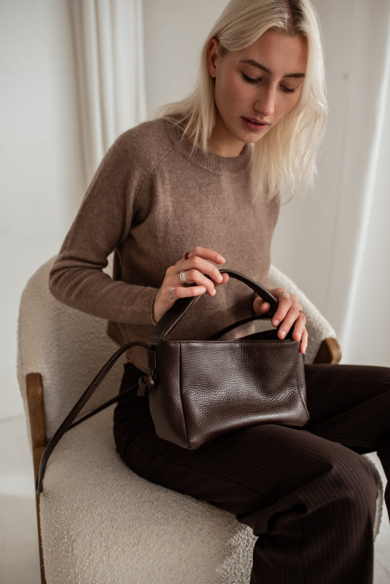 Crossbody Bag MERU - Dark Brown - obrazek 3