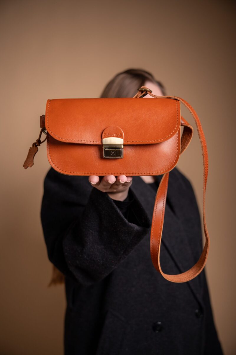 Natural Leather Saddle Bag Mini - Light Brown - obrazek 2