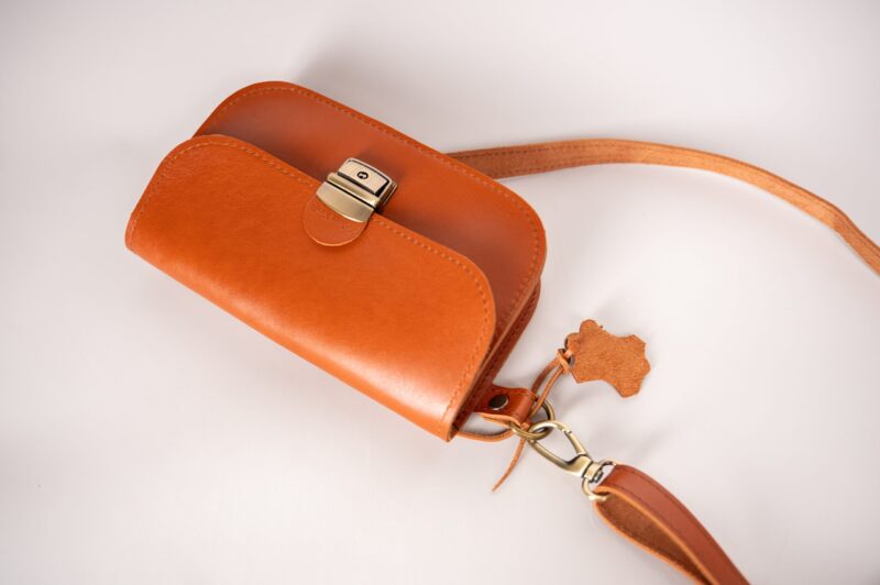Natural Leather Saddle Bag Mini - Light Brown - obrazek 5