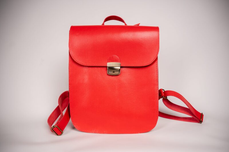 Natural Leather Saddle Backpack - Red - obrazek 4