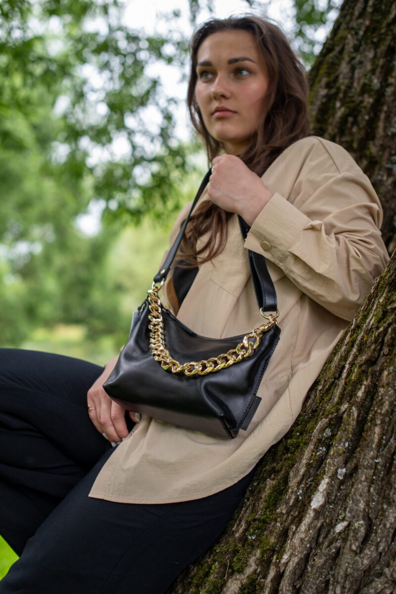 Black Leather Hobo Bag - Small - obrazek 8