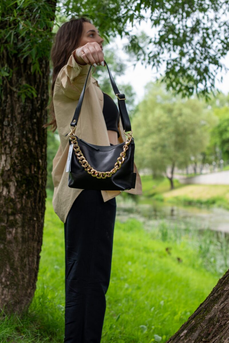 Black Leather Hobo Bag - Small - obrazek 9