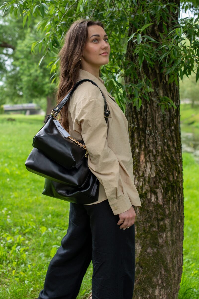 Black Leather Hobo Bag - Large - obrazek 9