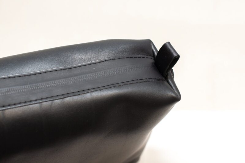 Leather Cosmetic Bag, Black - Large - obrazek 3