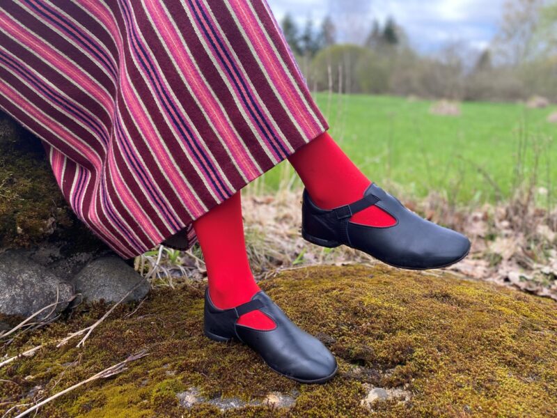 Dance shoes / slippers Kergatsi - obrazek 2