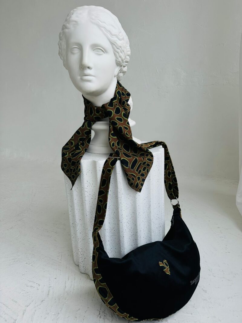 Hobo Bag - Leopard Heart - obrazek 3
