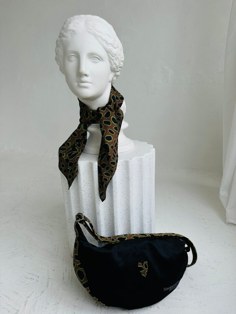 Hobo Bag - Leopard Heart - obrazek 4