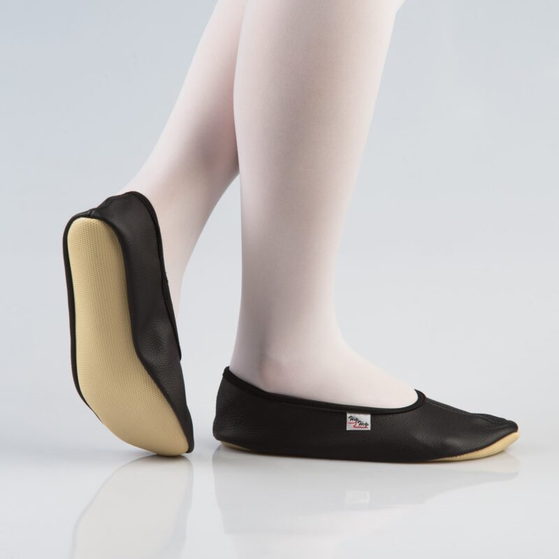 Leather Gymnastics Slippers With Rubber Ridge and Sole - Black - obrazek 2