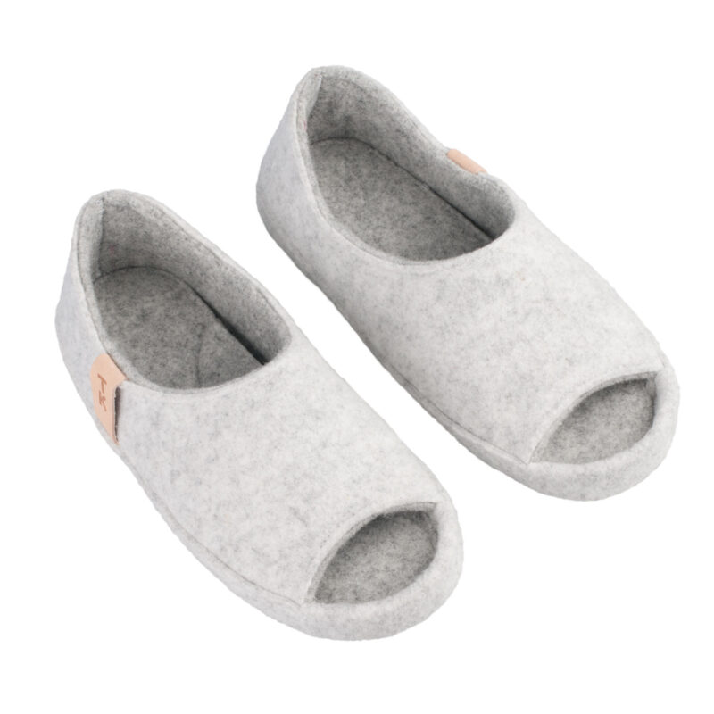 TOKU Bern Slippers - White - obrazek 3