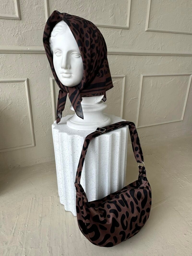 Hobo Bag - Classic Leopard - obrazek 4