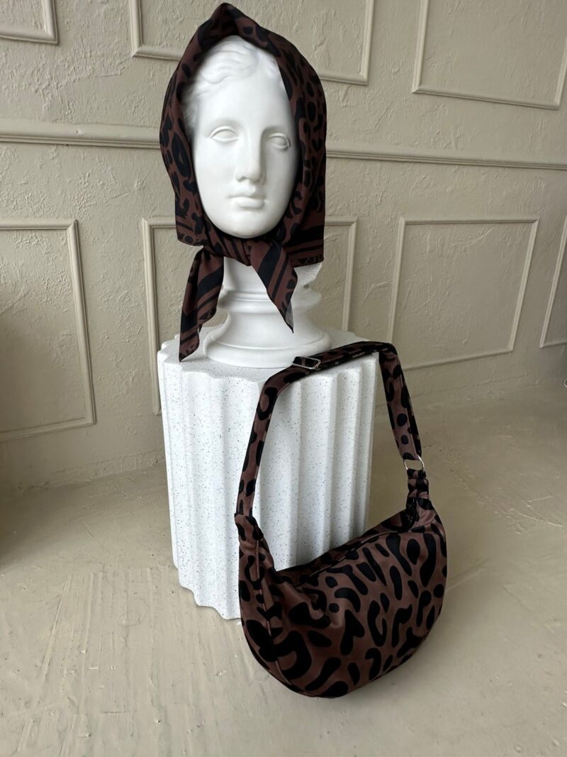 Hobo Bag - Classic Leopard - obrazek 5