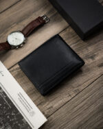 Kompaktowy, pojemny portfel męski - Cavaldi-4