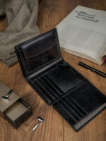 Skórzany portfel męski z systemem RFID Protect - Rovicky-5