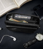 Skórzana saszetka na pasek z zakładkami na karty - Rovicky-7