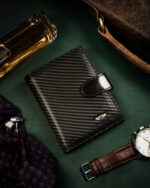 Skórzany portfel męski w orientacji pionowej zamykany na zatrzask - Peterson-8