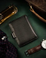 Skórzany portfel męski w orientacji pionowej zamykany na zatrzask - Peterson-9