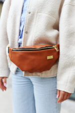 Klasyczna damska nerka biodrowa ze ekologicznej - Peterson-7