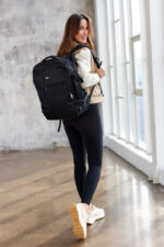 Duży, wodoodporny, podróżny plecak z miejscem na laptopa - Peterson-8