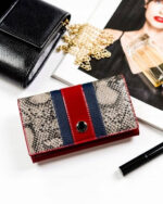 Zestaw prezentowy: skórzany portfel damski na zatrzask i woda perfumowana Velvet - Peterson-2