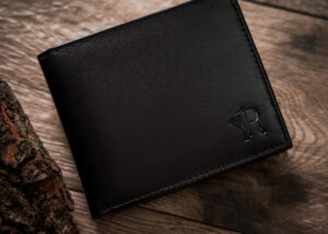 Skórzany portfel męski bez zapięcia zewnętrznego - Rovicky-1