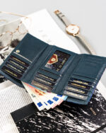 Damski, skórzany portfel w motylki - Peterson-4