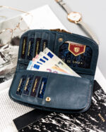 Skórzany portfel damski zdobiony holograficznymi motylami - Peterson-7