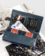 Duży, pionowy portfel damski ze skóry naturalnej na suwak i magnes - Peterson-4