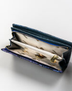 Duży, pionowy portfel damski ze skóry naturalnej na suwak i magnes - Peterson-8