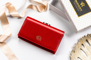 Pojemny portfel damski ze skóry naturalnej i ekologicznej - Rovicky-1