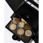 Kompaktowy portfel męski na karty ze skóry naturalnej - Rovicky-12