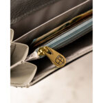 Wielokolorowy, poziomy portfel damski ze skóry naturalnej w kwiatowy wzór - Peterson-12