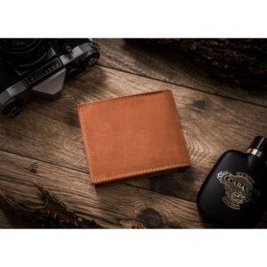 Portfel męski ze skóry naturalnej w brązowym kolorze, model bez zapięcia zewnętrznego - Always Wild-1