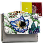 Wielokolorowy portfelik damski ze skóry naturalnej w kwiaty zamykany biglem i zatrzaskiem - Peterson-1