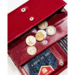 Duży, czerwony portfel damski ze skóry naturalnej z systemem RFID - Peterson-8