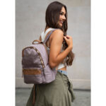 Dwukomorowy plecak damski z poliestru w beżowym kolorze - Peterson-3