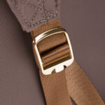 Dwukomorowy plecak damski z poliestru w beżowym kolorze - Peterson-15