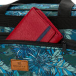 Pojemna torba podróżna wyposażona w dopinany pasek i zewnętrzną kieszeń zapinaną suwakiem - Rovicky-10