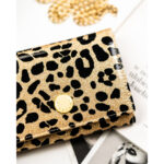 Portfel damski ze skóry ekologicznej i naturalnej w złotym kolorze w cętki - Peterson-4