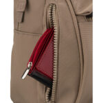 Mały, beżowy plecak damski wykonany z poliestru - Peterson-7