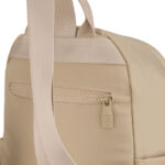 Mały plecak damski wykonany z poliestru w kolorze ecru, jednokomorowy z kieszenią zewnętrzną - Peterson-9